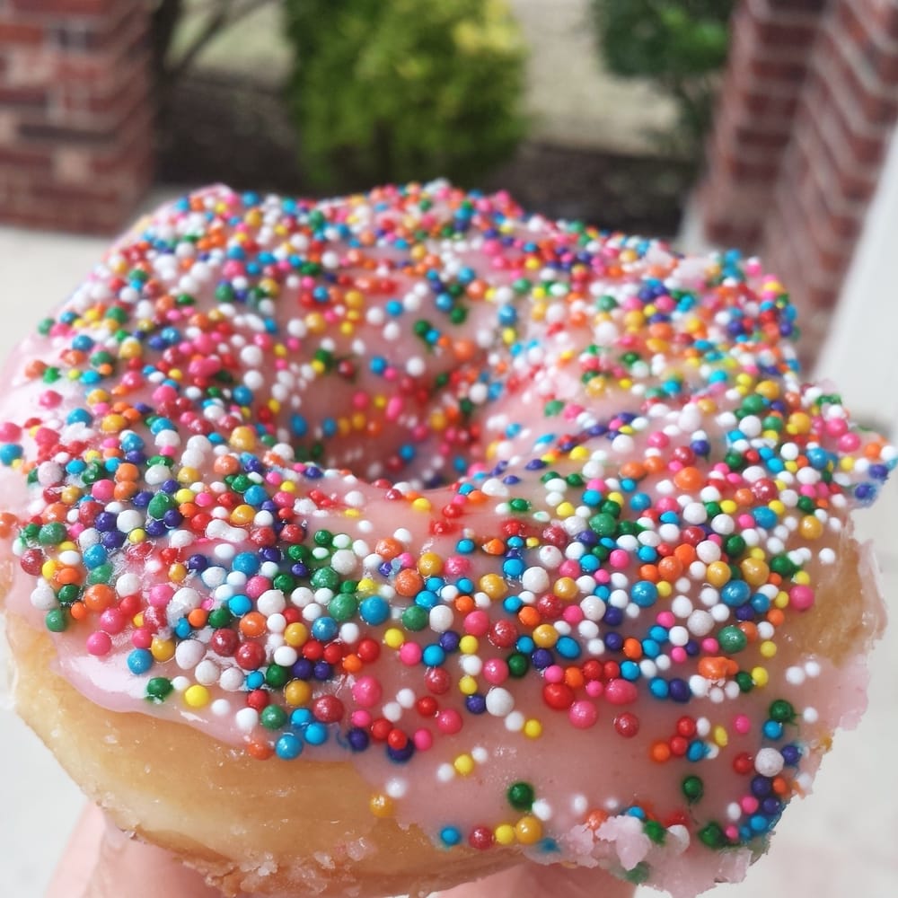 Max’s Donut Shop 62 Photos & 177 Reviews Donuts 105 N Greenville