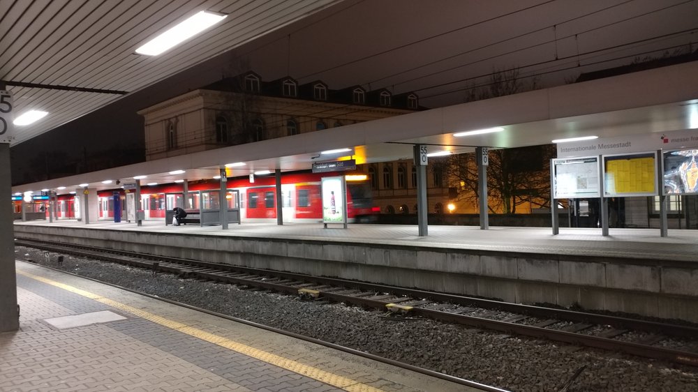 Single party frankfurt südbahnhof