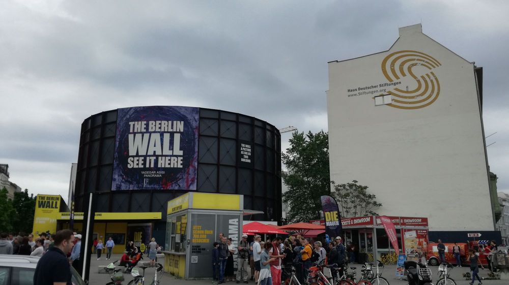 Berlin Wall Museum Berlin TourbyTransit