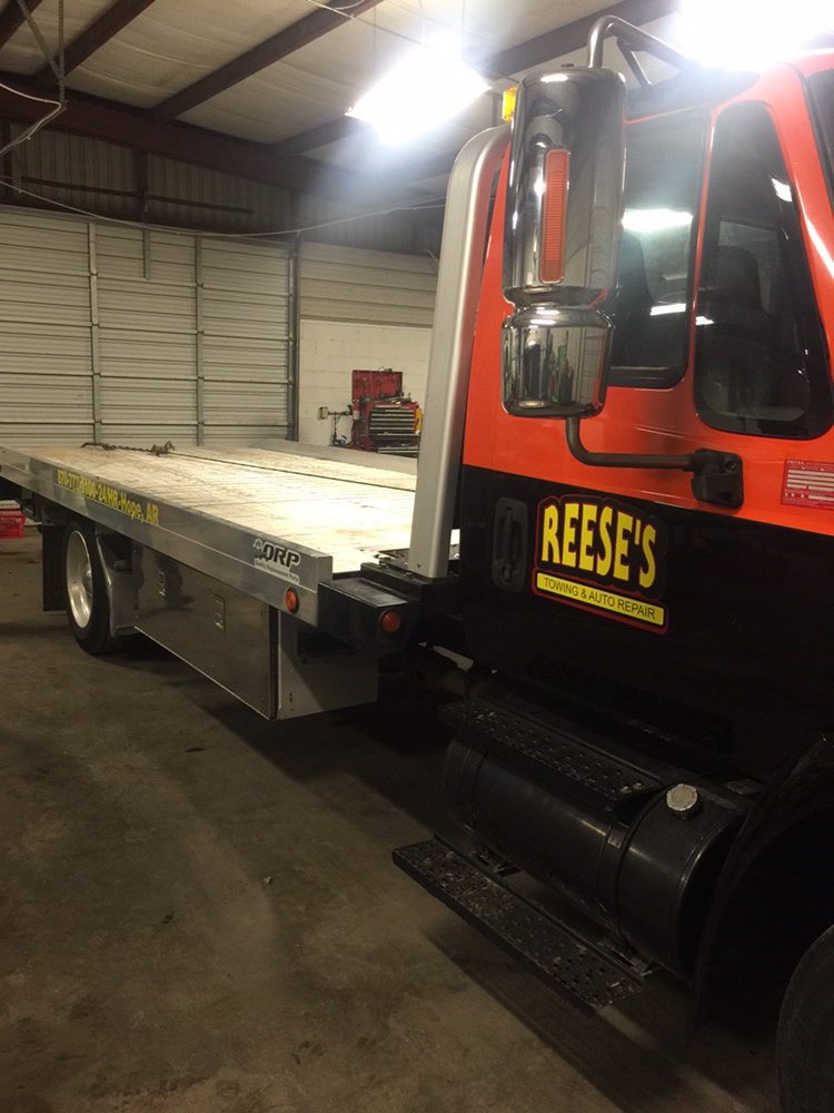 Reese's Towing & Auto Repair