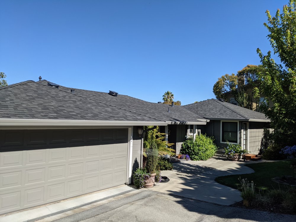 EM Roofing