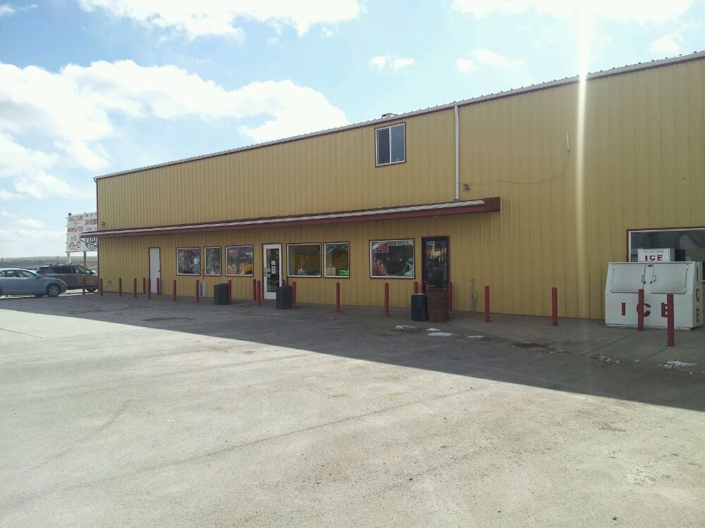 Wamsutter Conoco Service Station 14 Photos Tires 350 McCormick