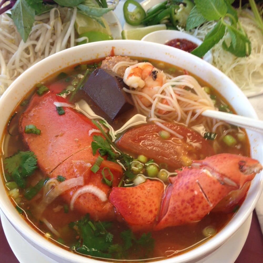 Bun Rieu lobster, hit the spot! Crab, shrimp, lobster, pork blood, tofu