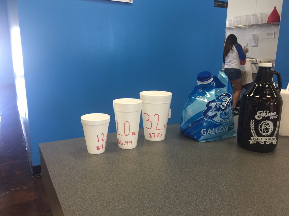 Eskimo Hut 12 Photos & 14 Reviews Convenience Stores 717 Sunset