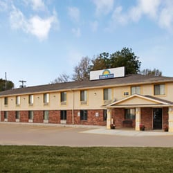 Days Inn Warrensburg Hotels 204 East Cleveland Street Photo Of Days Inn Warrensburg Mo United States