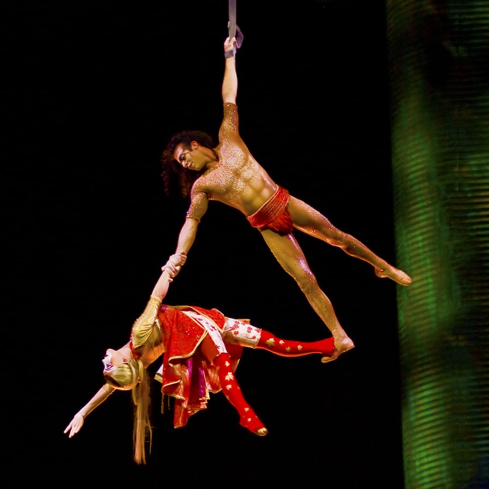 Cirque du soleil tickets for locals About O by Cirque du Soleil: “O” by Cirque du Soleil is a whimsical and visually stunning show that transports audiences into a fantastical world of wonderment and awe with the use stunning acrobatics surrounded by air, fire and, most prominently, water. Click Here to purchase tickets from $ with Best Price Guarantee!