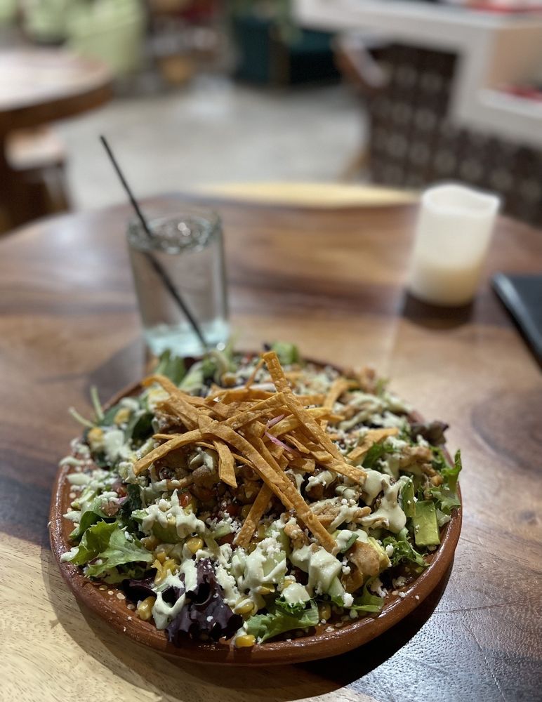 El Puesto Cocina & Lounge El Puesto Cocina & Lounge