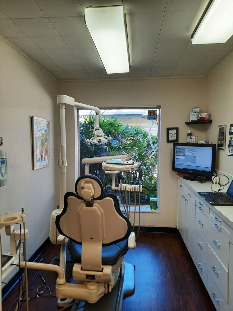image of business Manhattan Dental Solutions