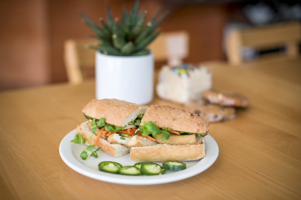 Nomad Cafe