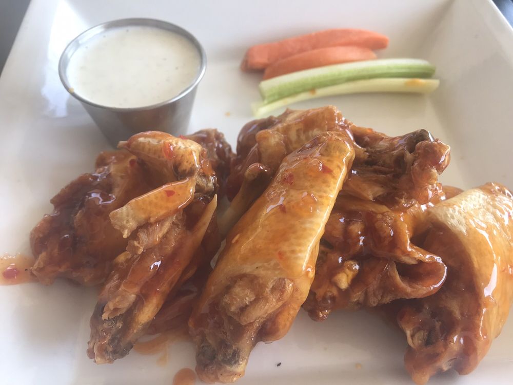 Lambeau’s Sports Bar & Grill Lambeau’s Sports Bar & Grill