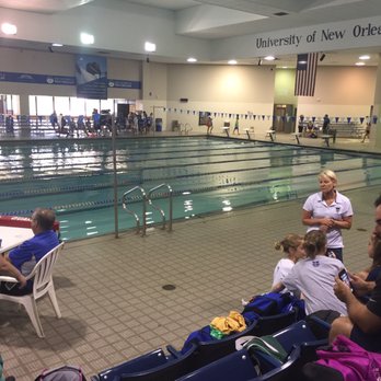 uno swim camp