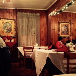 Bongiorno S Restaurant 26 Photos 76 Reviews Italian 23 Dove Photo Of Bongiorno S Restaurant Albany Ny United States Old School Interior