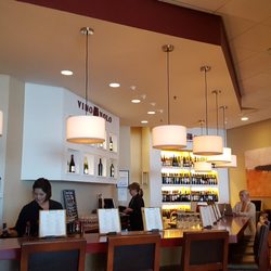 Restaurants In Dfw Airport Yelp Business Lunch In Dfw Airport