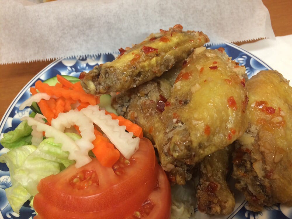 Photo of Bo Ne Restaurant - Woodbury, NJ, United States. Chicken wings