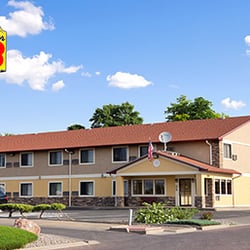 Super 8 Canon City 19 Reviews Hotels 209 N 19th Street Photo Of Super 8 Canon City Co United States