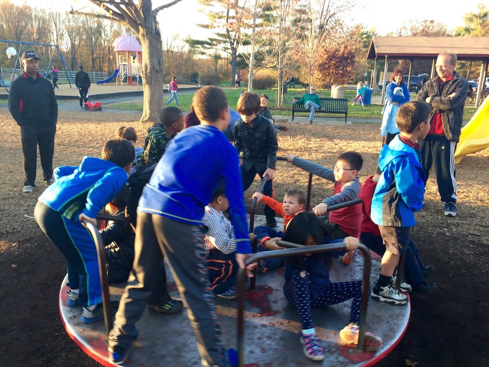 Van Dyck Park