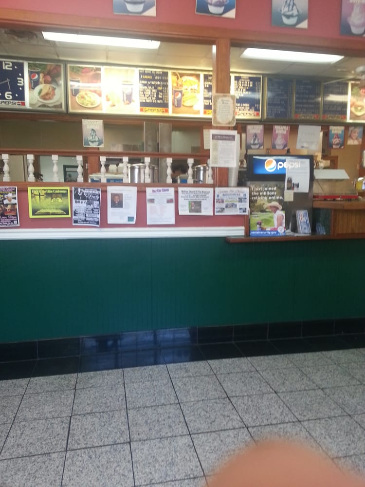 Dairy Dream Drive In American (New) 400 Cheraw St,