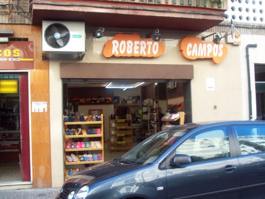 6 Calle Leon Xiii Campos Zapaterías Roberto Macarena Sevilla RUqzX6xwf
