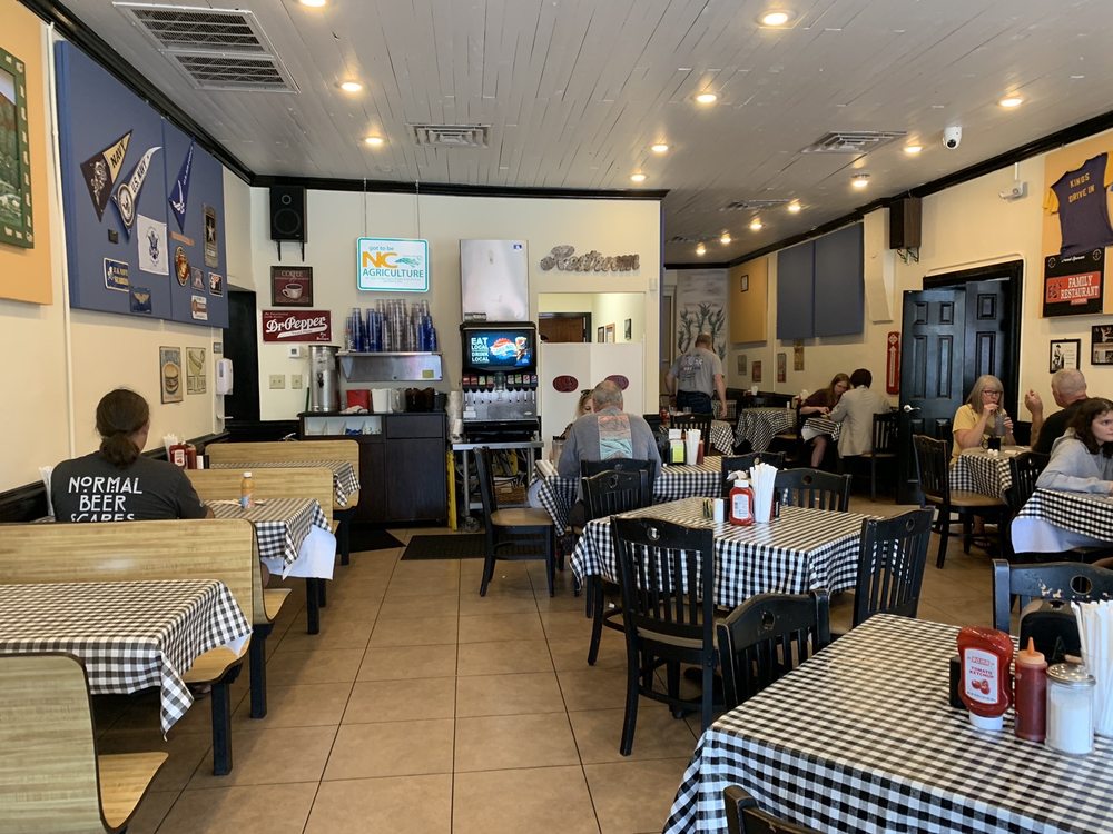 Ed's Family Restaurant & Catering