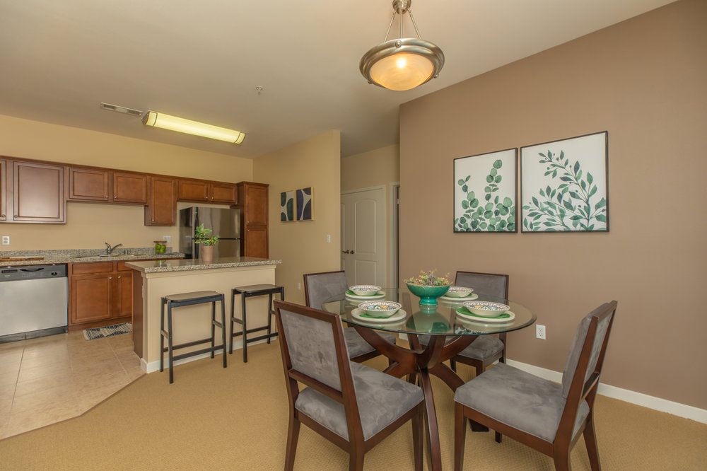 The Vineyards at Palm Desert Apartment Homes