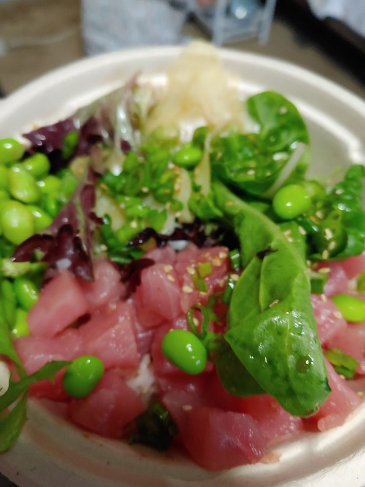 Yum Sushi Burrito & Poke