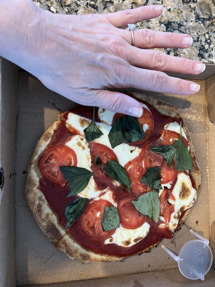 Lucky's Pizza & Sub House