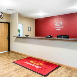 Econo Lodge 16 Photos Hotels 717 E Bannerman Ave Redgranite Photo Of Econo Lodge Redgranite Wi United States