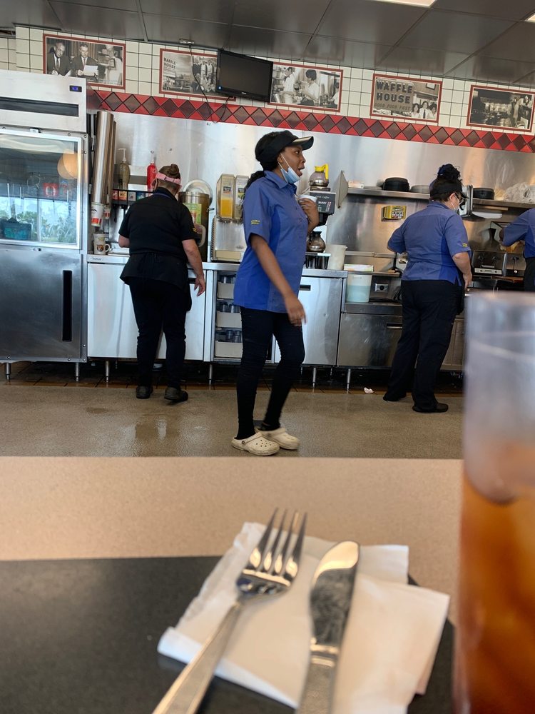 Waffle House - Kinston