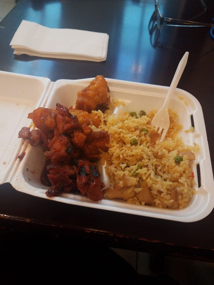 Ruby Thai Kitchen Thai 9301 Tampa Ave Northridge Los Angeles