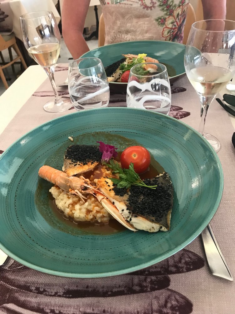 Hôtel Restaurant de la Tour - Sanary-Sur-Mer