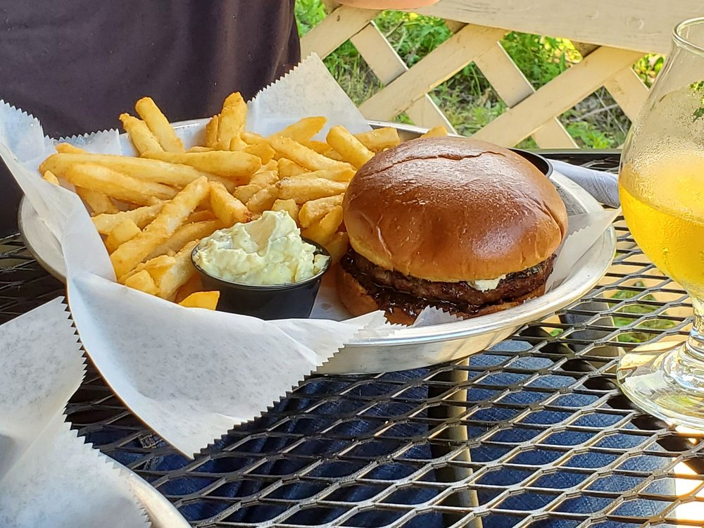 Breaker Brewing Outpost