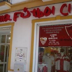 Tienda Sevilla Futbol Club CERRADO Ropa deportiva Tienda Sevilla Futbol Club CERRADO Ropa deportiva