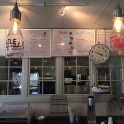 Country Cottage Ice Cream Parlor - Bakeries - 1964 Golden Mile Rd ...