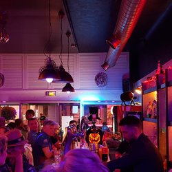 King S Bar Bars 68 Rue Royale Calais France Phone Number Yelp Photo Of King S Bar Calais France Bat Ambiance Chaleureuse Et Conviviale