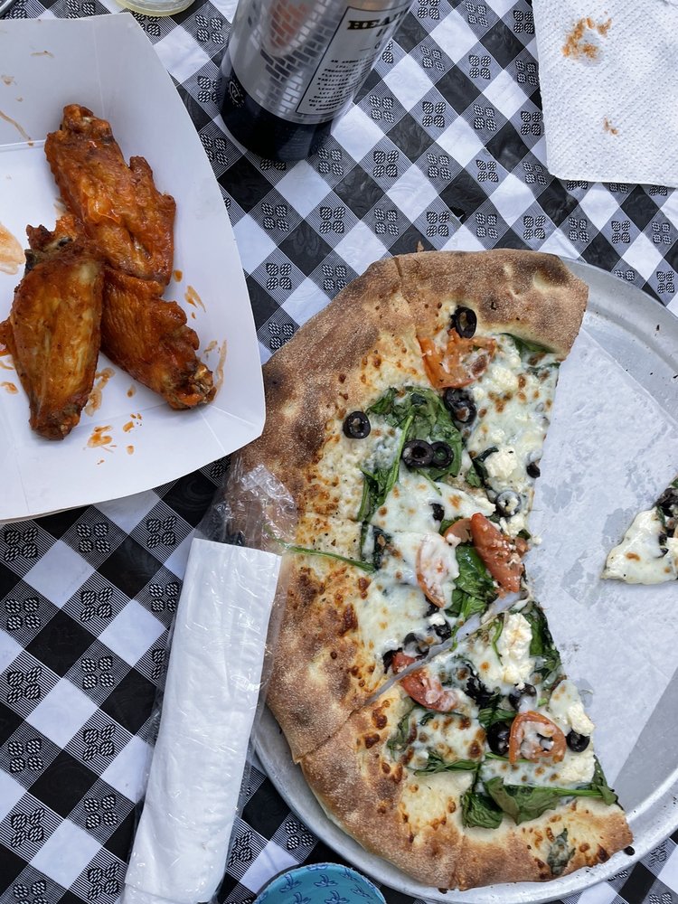 Woodfellas Pizza & Wings