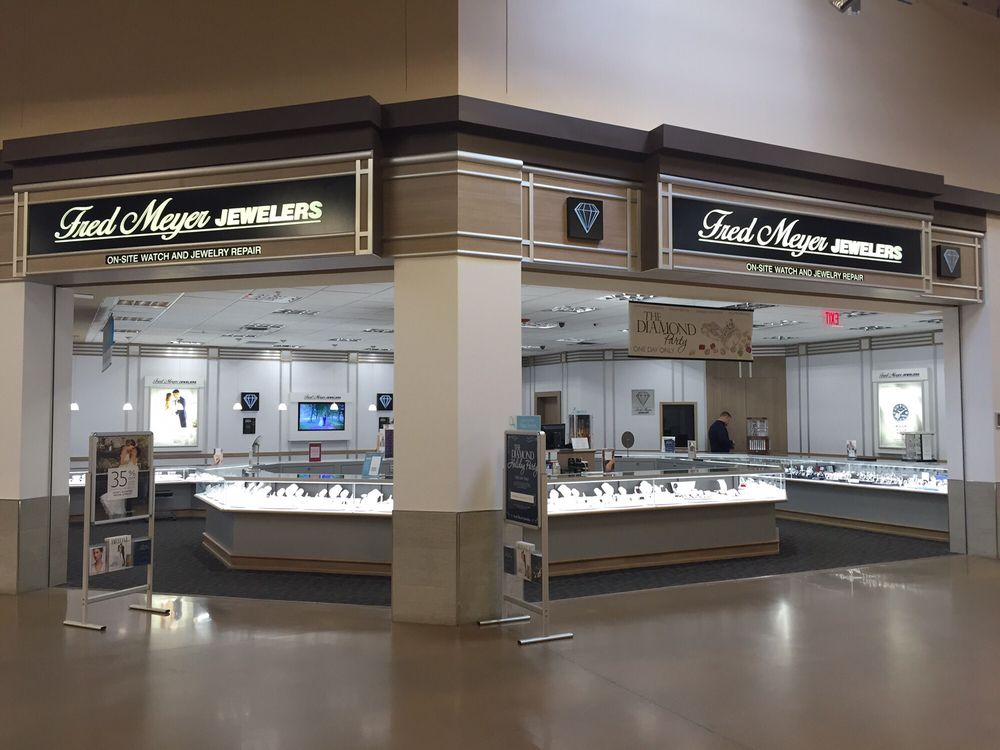 Fred Meyer 13 Photos & 24 Reviews Department Stores 201 S Water