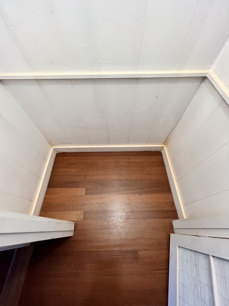 image of business Finishing Touch Hardwood Floors