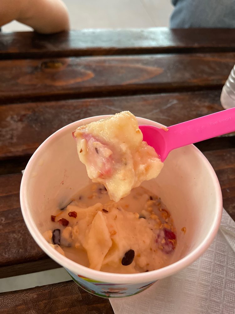 Frugos Frozen Yogurt