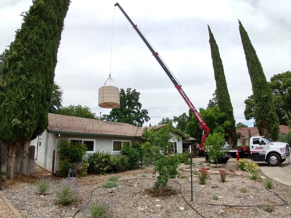 MIKE'S CRANE SERVICE