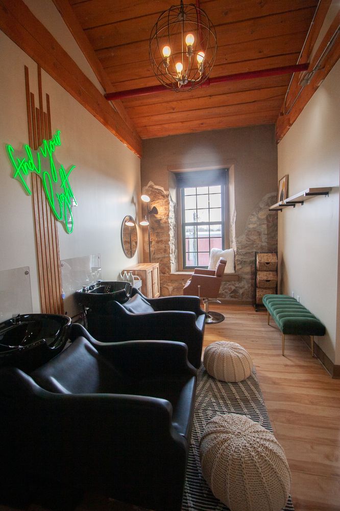 The Lightroom Salon