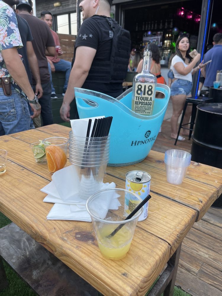 5306 Bar
