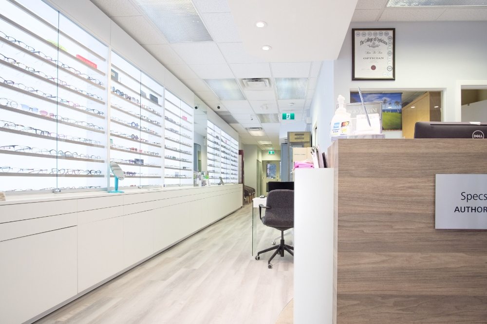 Specs On Bloor