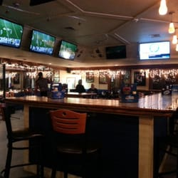 I Don T Know Sports Grille 32 Photos 26 Reviews Bars Photo Of I Don T Know Sports Grille Chester Va United States