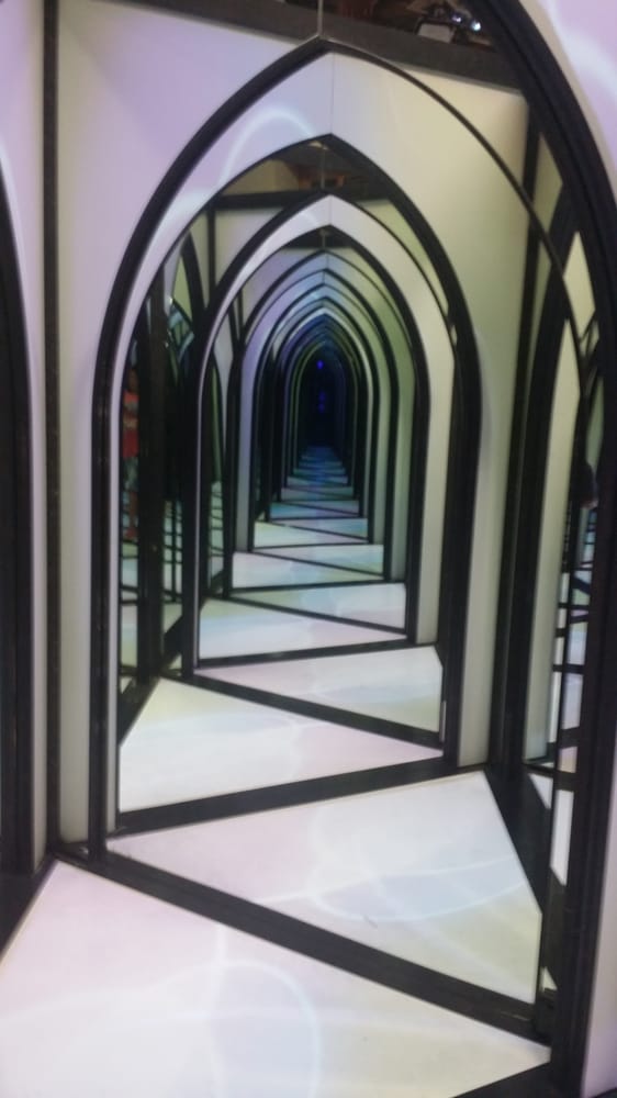 The Amazing Mirror Maze 30 Reviews Arcades 217 Alamo Plz