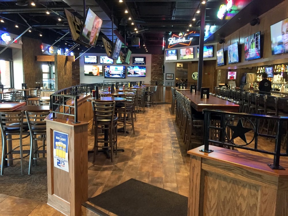 Austins Bar & Grill 15 Photos & 30 Reviews American (Traditional