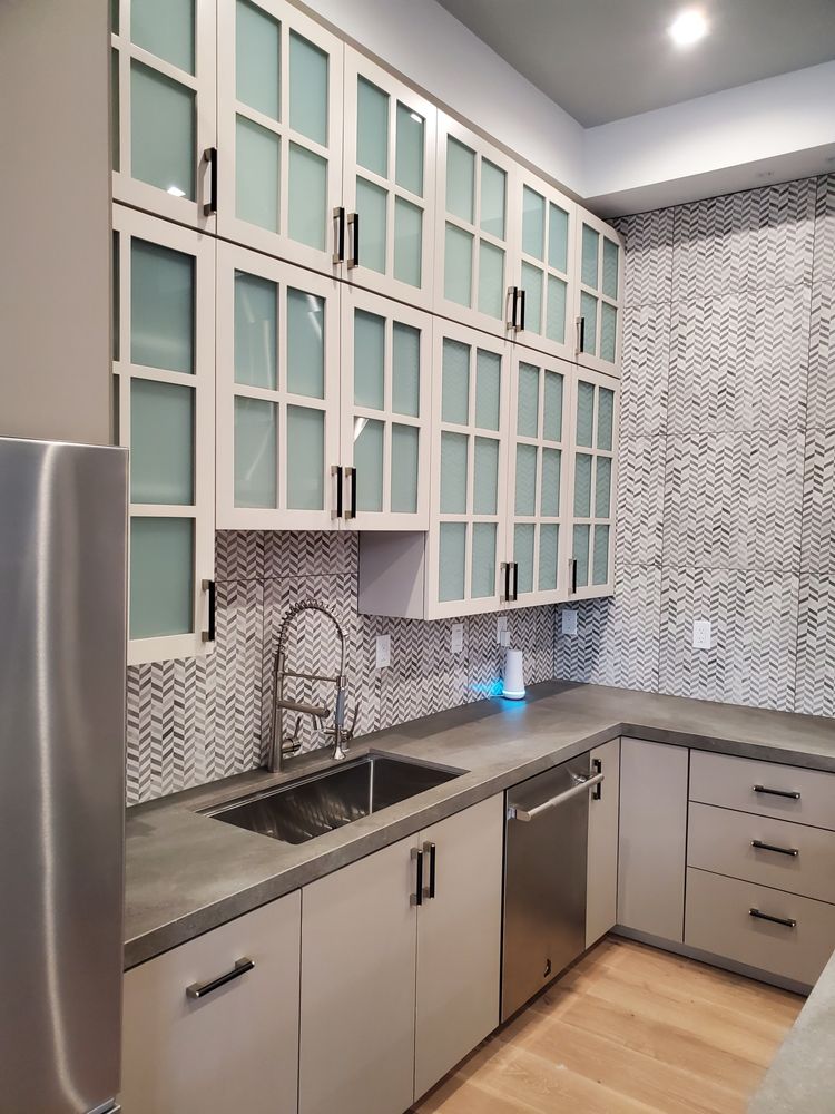 Shaker Cabinet