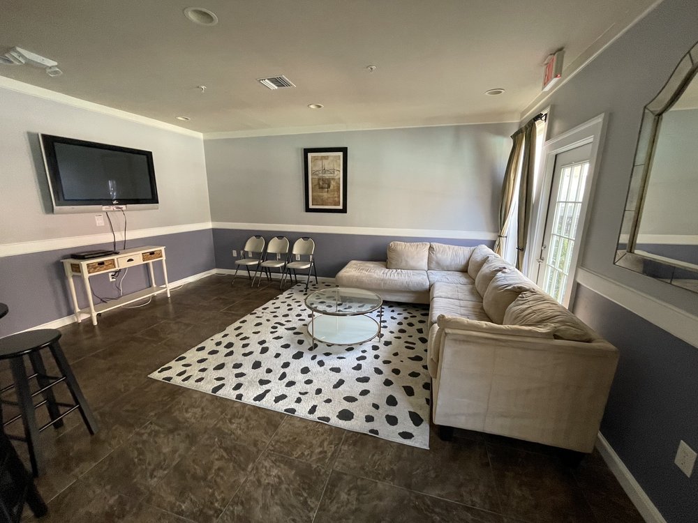 Villa Sonoma Condominiums