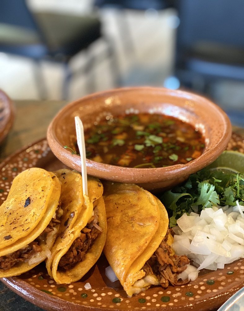 Mariachi's Dine-In