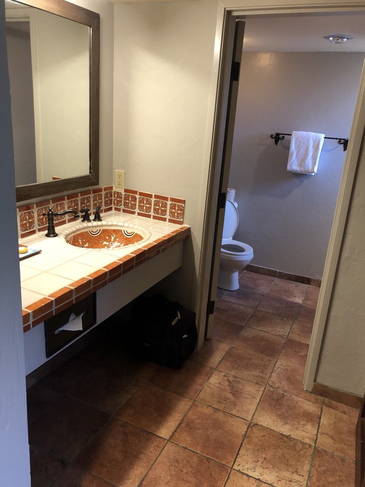 Shower Room Had Heat Lamp Switch But Behind The Door So We Didn T Photo Of La Posada Lodge Casitas An Ascend Hotel Collection Member Tucson