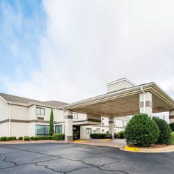 Quality Inn 32 Photos 10 Reviews Hotels 797 Business Park Photo Of Quality Inn Prattville Al United States